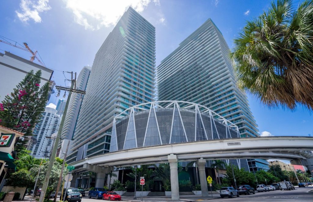 Axis on Brickell Featured Image