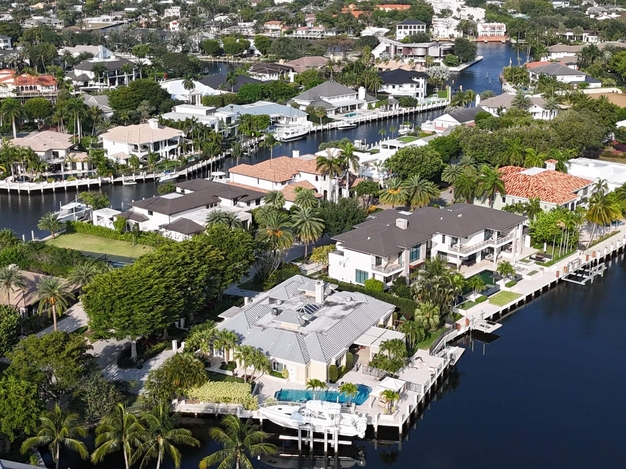 Bay Colony banner